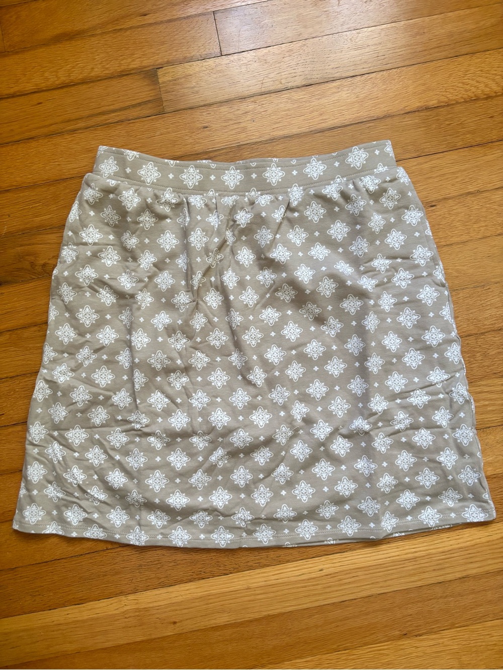 NEW D&Co Pull-On Skort